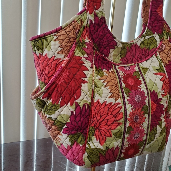 Vera Bradley Hello Dahlia Collection - Picture 3 of 11